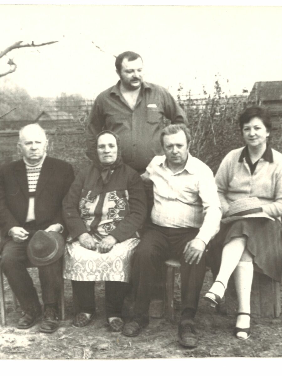 Anastasiya Kaputinskaya and family